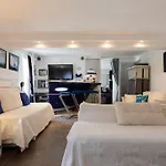 Dans Villa Spa Hammam Sauna Piscine, 5 Chambres Villa *