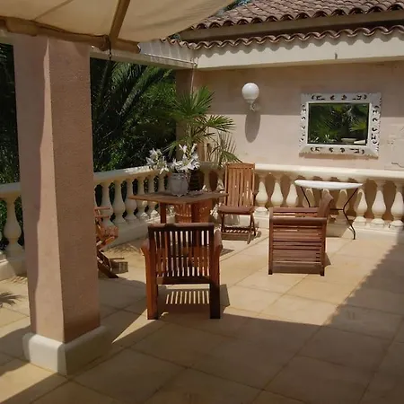 Dans Villa Spa Hammam Sauna Piscine, 5 Chambres Villa