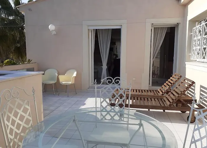 Dans Villa Spa Hammam Sauna Piscine, 5 Chambres Villa