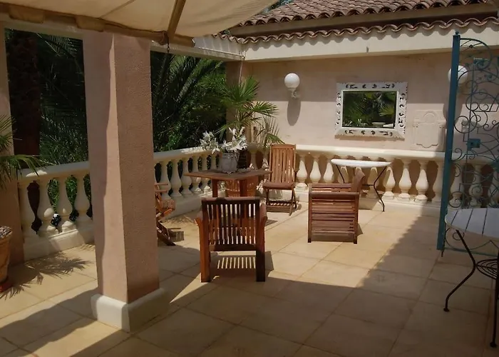 Dans Villa Spa Hammam Sauna Piscine, 5 Chambres Villa