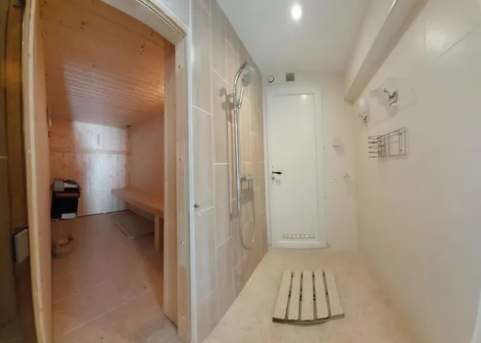 Villa Dans Villa Spa Hammam Sauna Piscine, 5 Chambres *