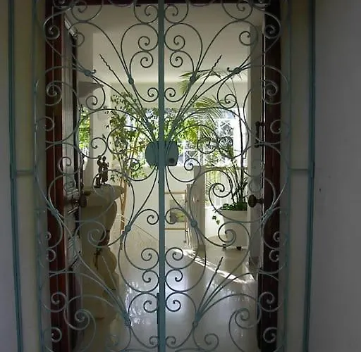 Villa Dans Villa Spa Hammam Sauna Piscine, 5 Chambres Juan-les-Pins