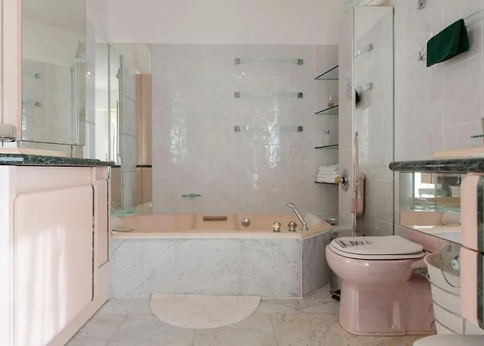 Villa Dans Villa Spa Hammam Sauna Piscine, 5 Chambres