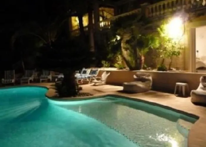 Villa Dans Villa Spa Hammam Sauna Piscine, 5 Chambres