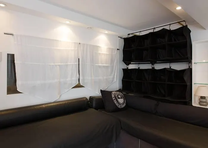 Dans Villa Spa Hammam Sauna Piscine, 5 Chambres Villa *